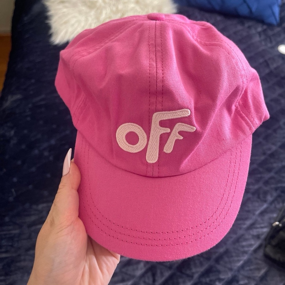 OFF white cap for girls